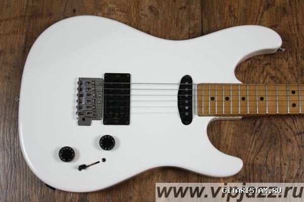 PEAVEY TRACER II USA - 1989 () - 