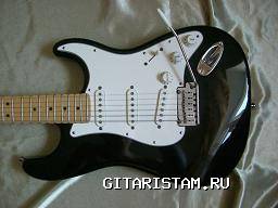 FENDER AMERICAN STANDARD STRATOCASTER USA () - 